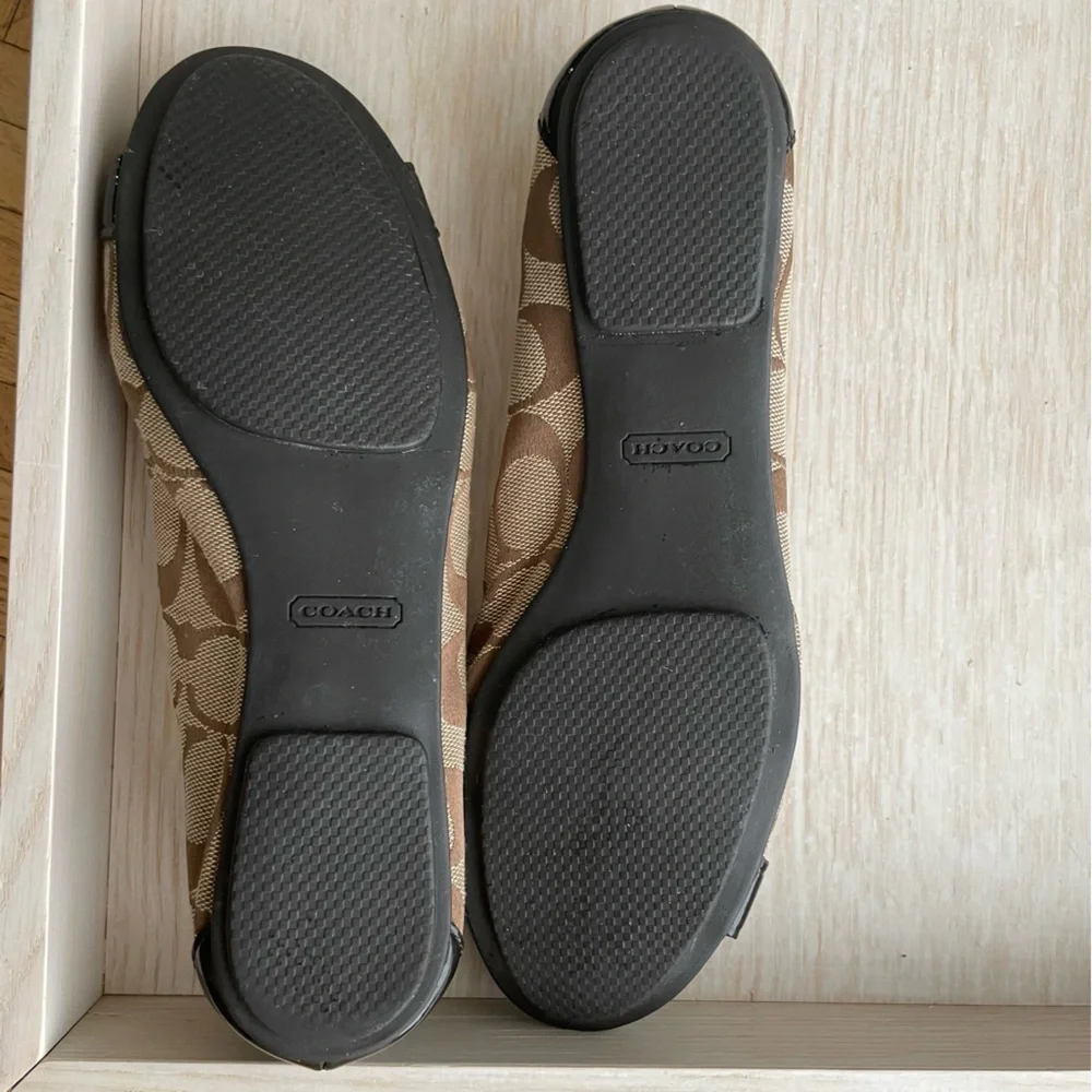 Coach London signature ballet flat size 6 - Picture 8 of 13